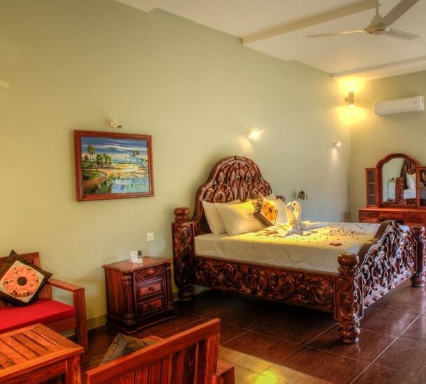 Deluxe Double Bedroom